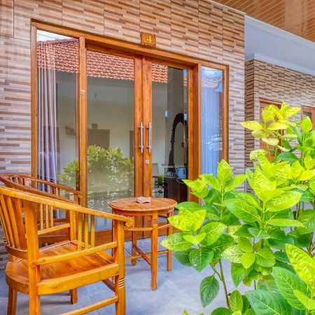 Nibugi Guest House Toyapakeh Ngoại thất bức ảnh