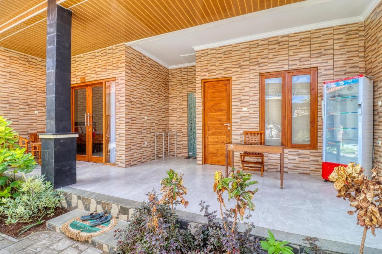 Nibugi Guest House Toyapakeh Ngoại thất bức ảnh